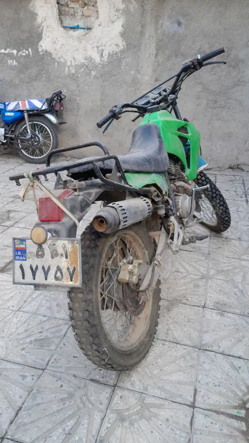 موتور تریل۲۰۰ پیشرو ۸۸|موتورسیکلت|دورود, |دیوار