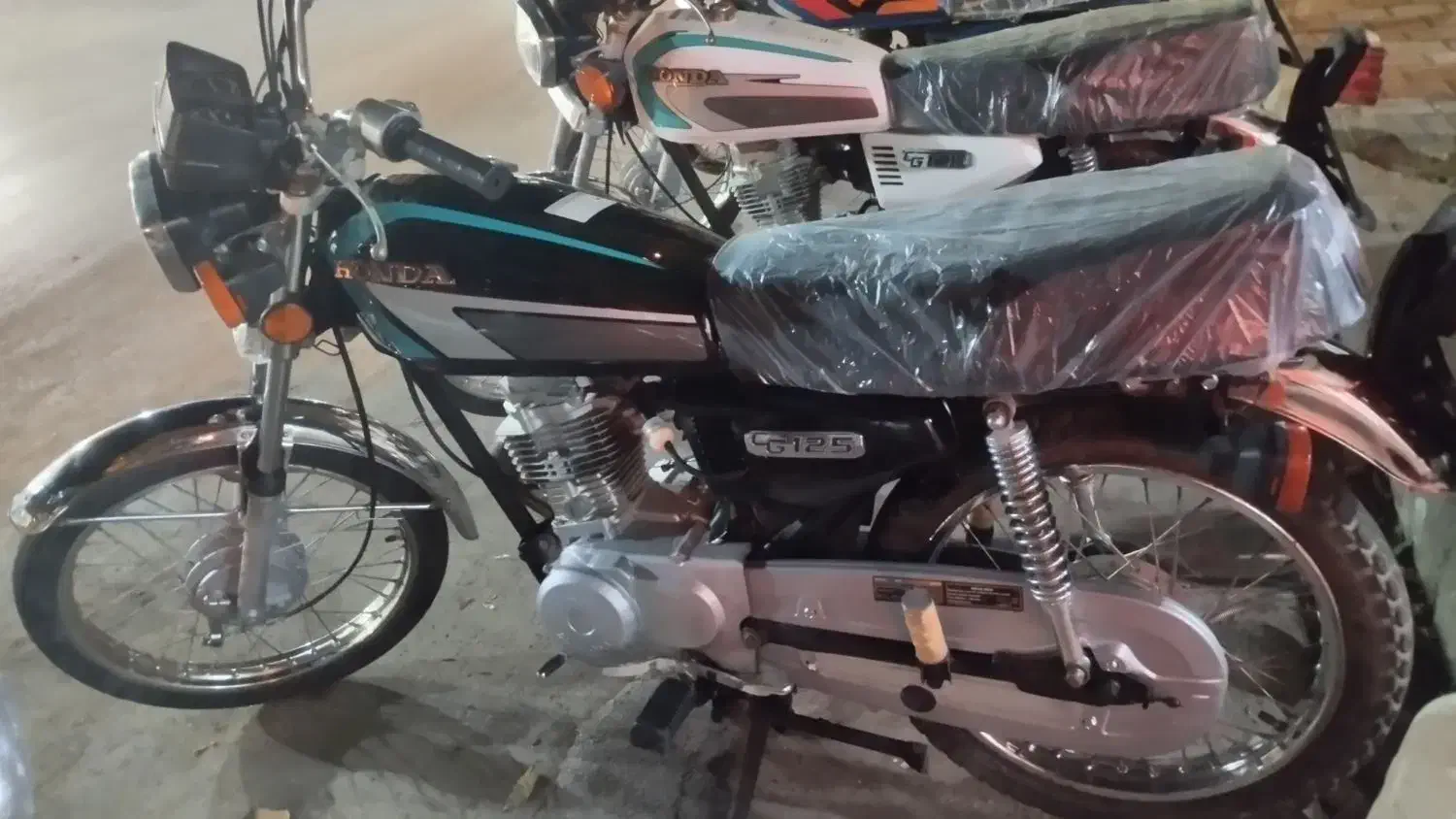 فروش موتور مزایده با برگه ستاد امام«ره»|موتورسیکلت|همدان, |دیوار