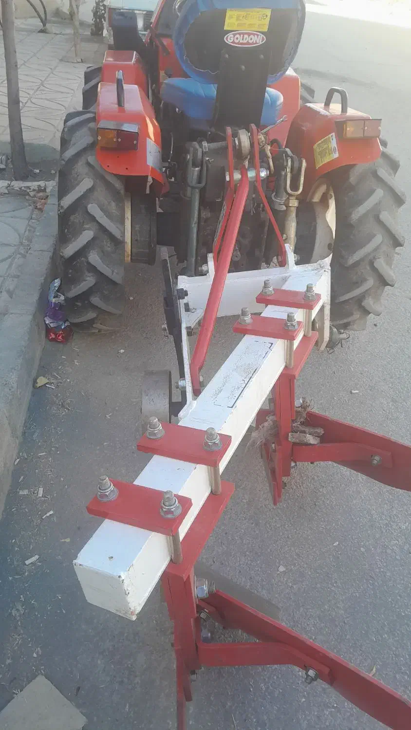 تراکتور کمر شکن گلدونی باغی ۹۳۸معاوضه با خودرو|خودرو سنگین|کامیاران, |دیوار