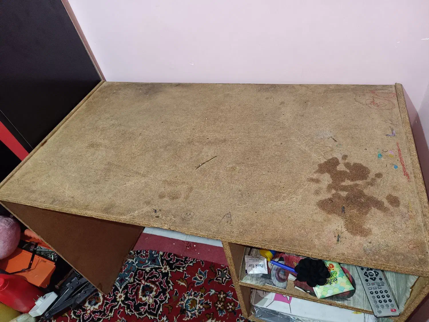 میز تحریر|میز تحریر و کامپیوتر|کاشان, باغ ماجد|دیوار