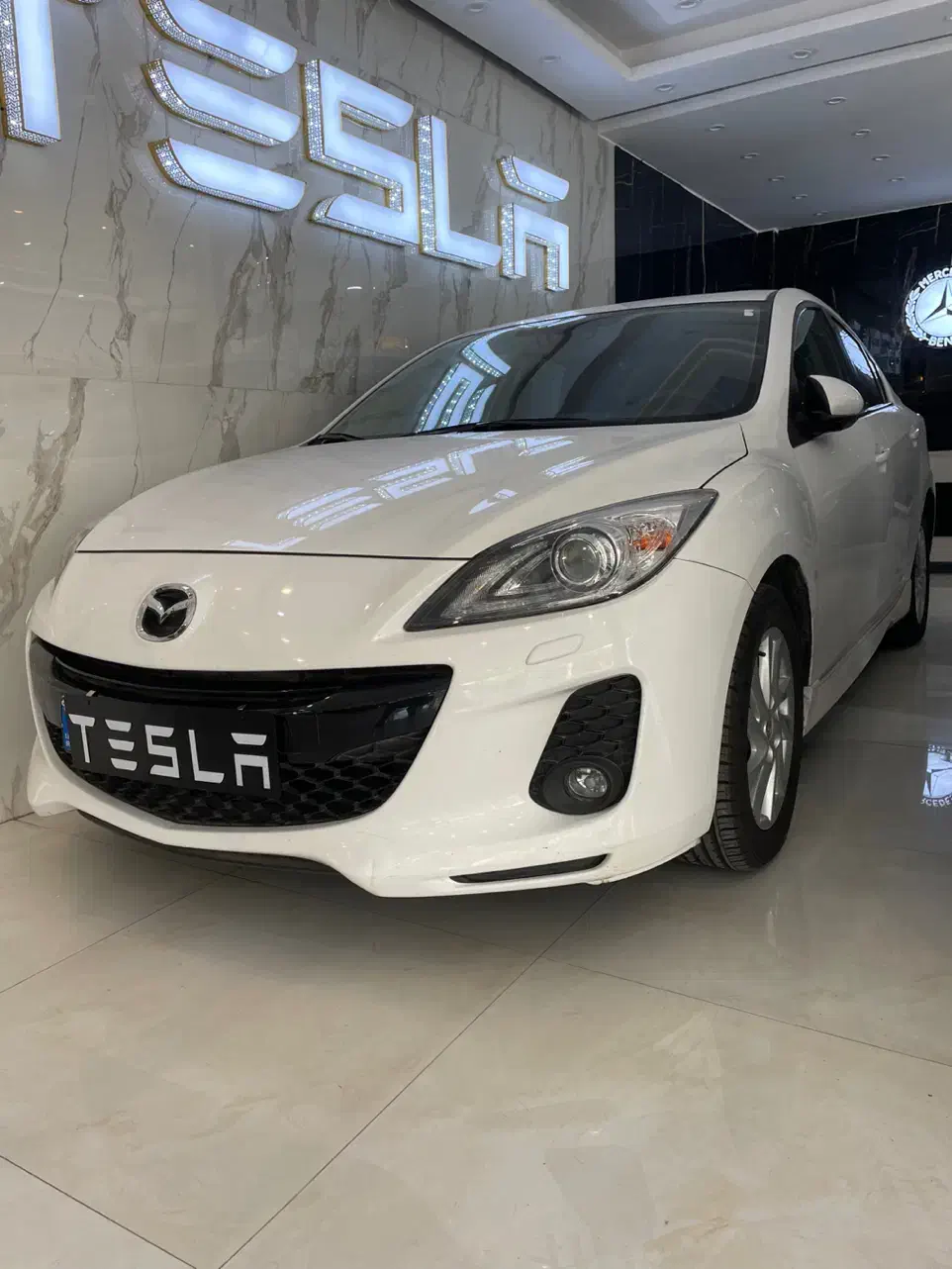 مزدا۳نیو مدل۹۶ سفید|خودرو سواری و وانت|اصفهان, مرداویج|دیوار