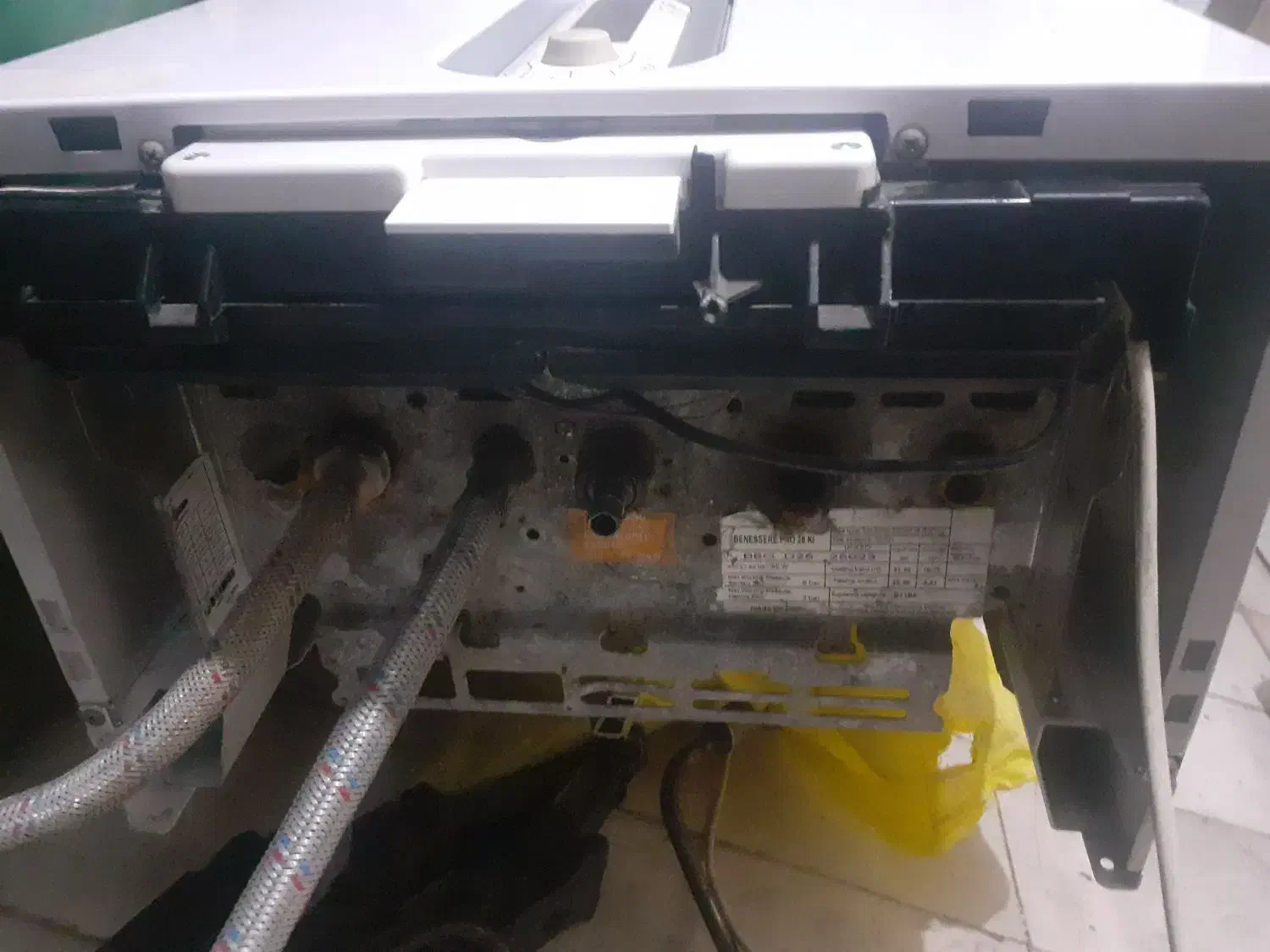 پکیچ بوتان بشرط|آبگرمکن، پکیج، شوفاژ|اقبالیه, |دیوار