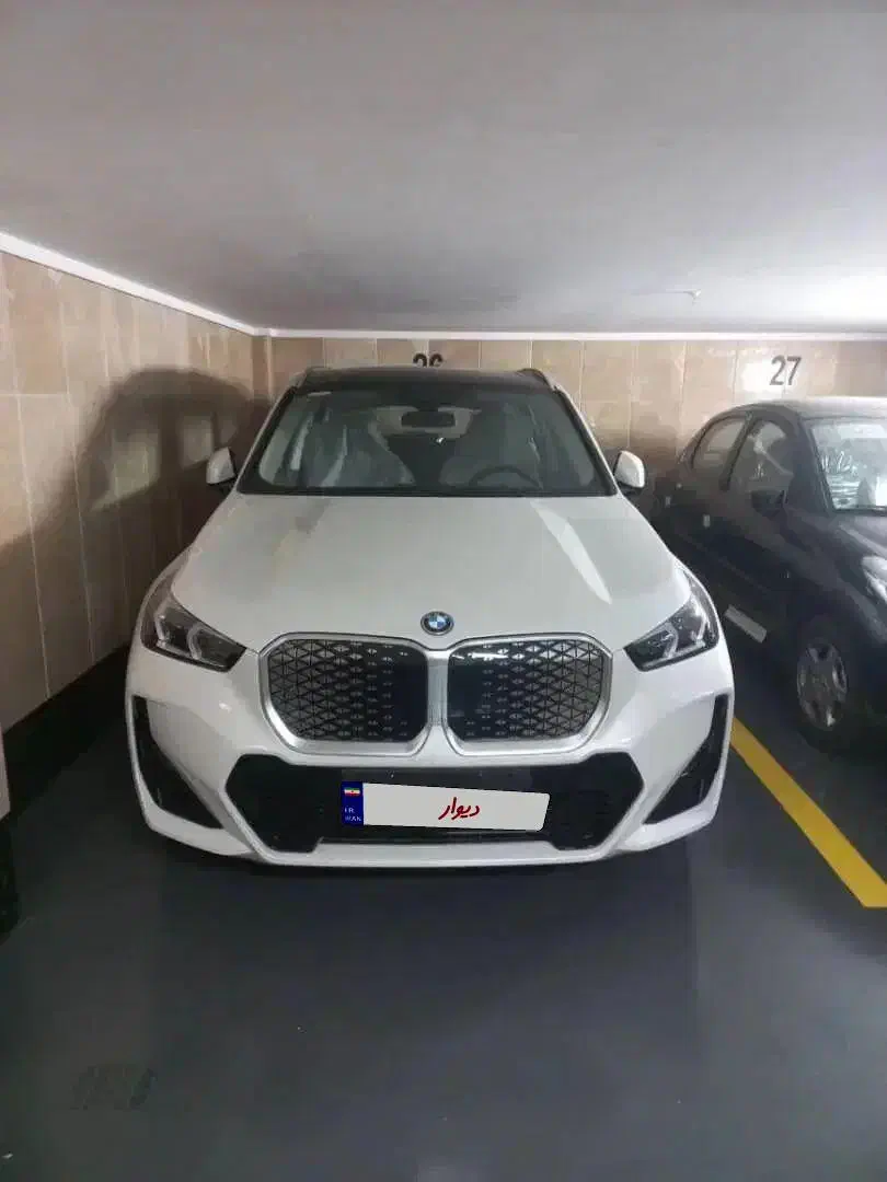 BMW ix1|خودرو سواری و وانت|تهران, ونک|دیوار
