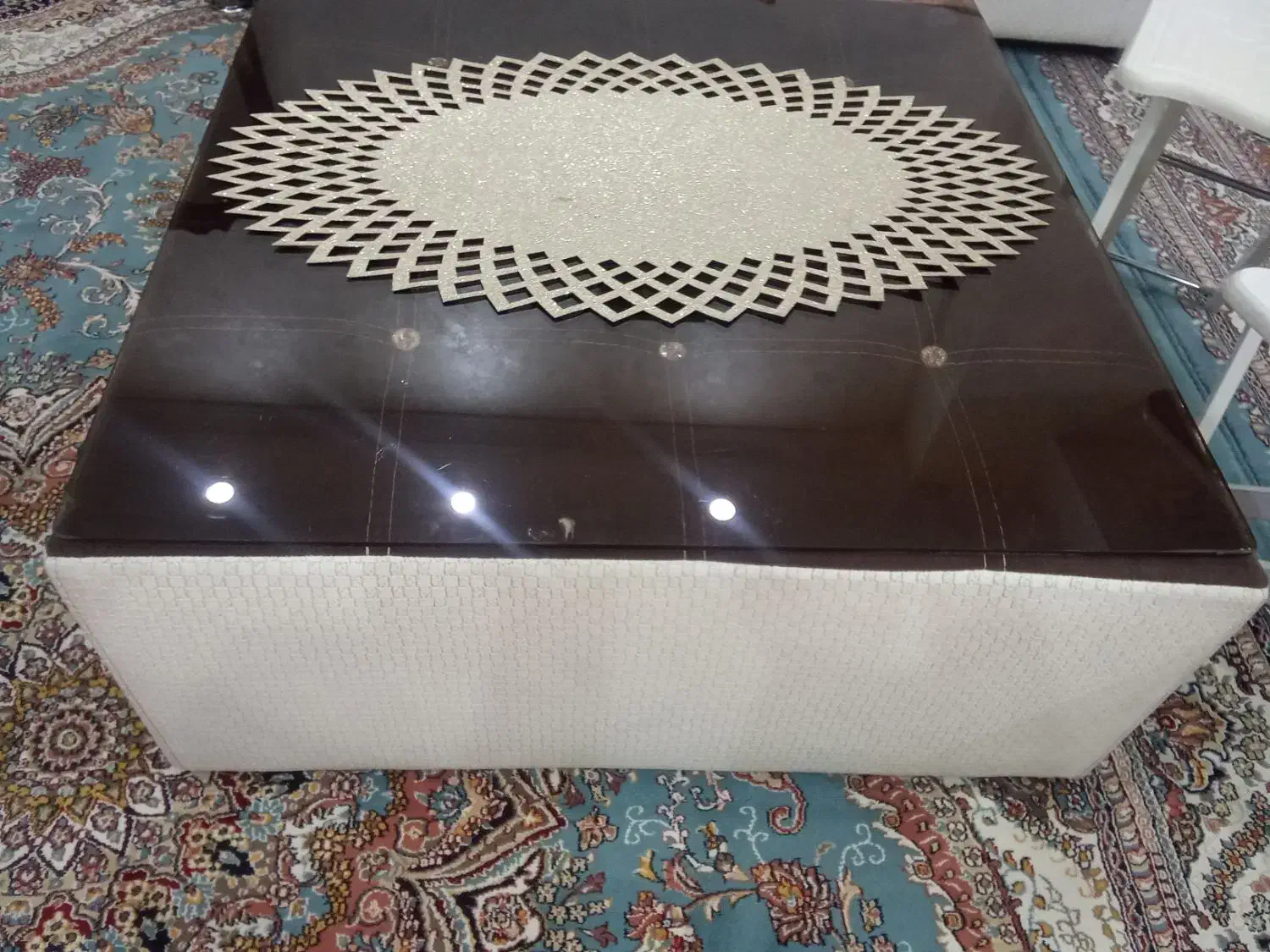 جلو مبلی ومیزعسلی|مبلمان خانگی و میز عسلی|اسلام‌شهر, شهرک قائمیه|دیوار