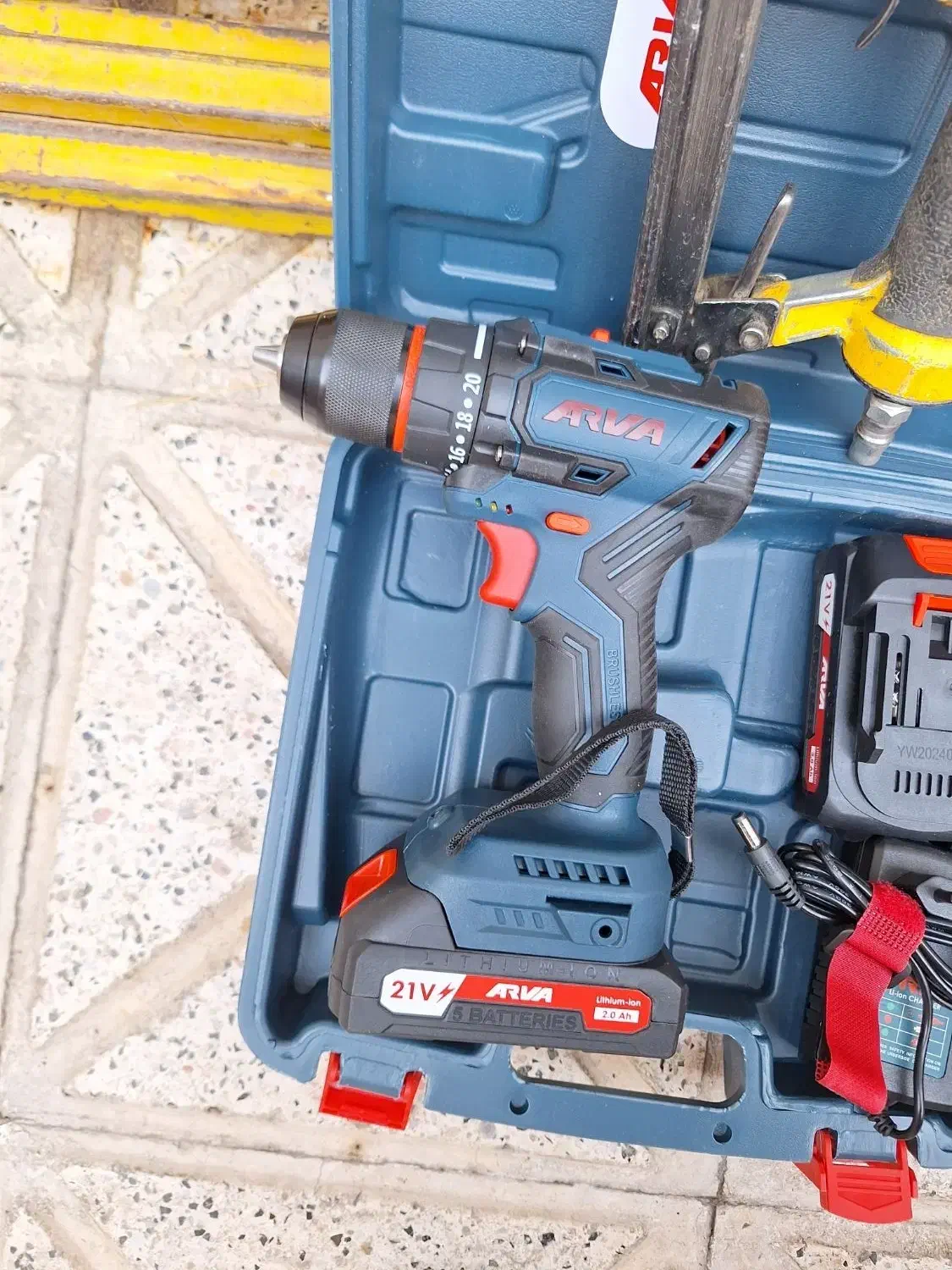 دریل یا دلر شارژی ARVA منگنه کوب سوماک میخکوب جیت|ماشین‌آلات صنعتی|مشهد, امیر آباد|دیوار