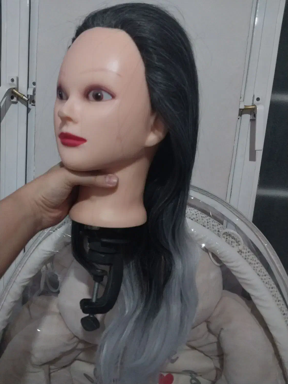 کله مانکن|آرایشگاه و سالن‌های زیبایی|اردبیل, |دیوار