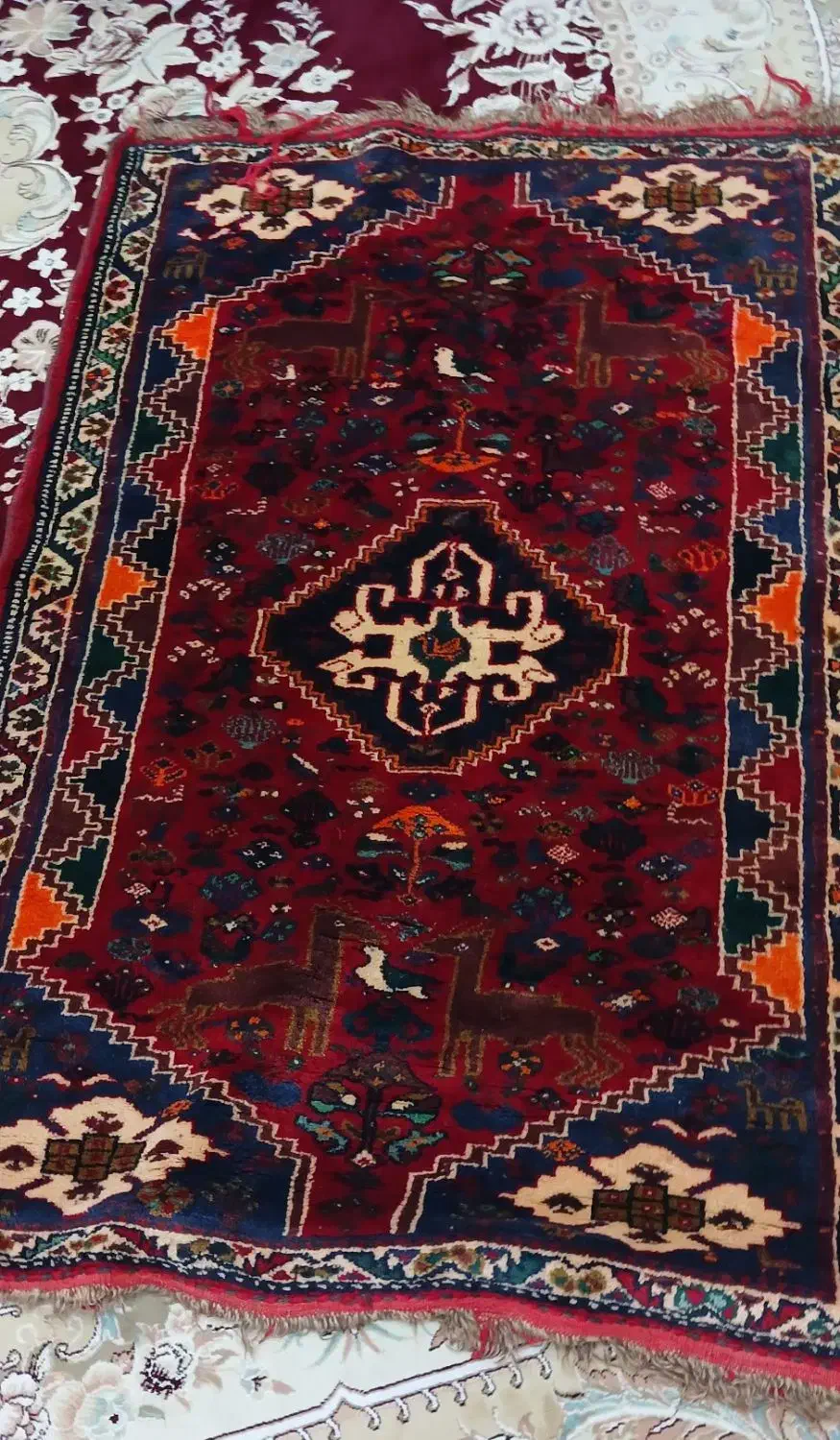 فروش قالی دست باف بدون زدگی بدون سوختگی کاملا سالم|فرش|مرودشت, شهرک مهدیه|دیوار