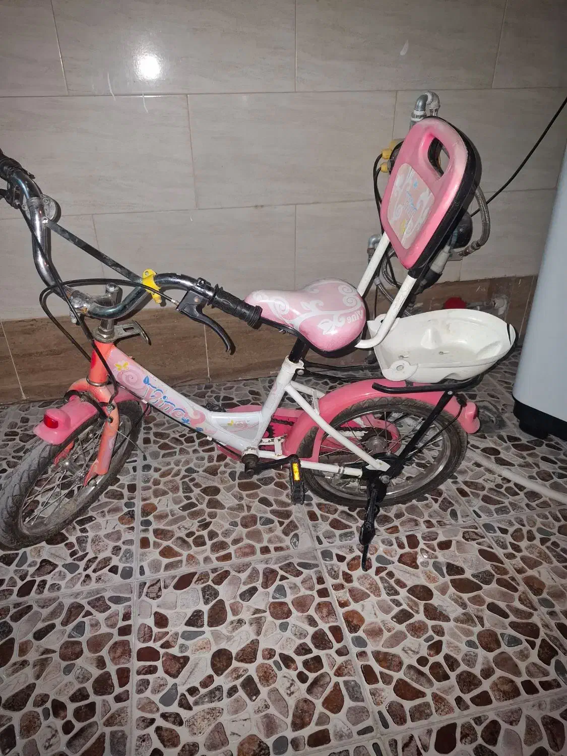 دوچرخه 16 قیمت ۱ میلیون ۳۰۰ کسی خواستش تخفیف میدم|دوچرخه، اسکیت، اسکوتر|بهبهان, |دیوار