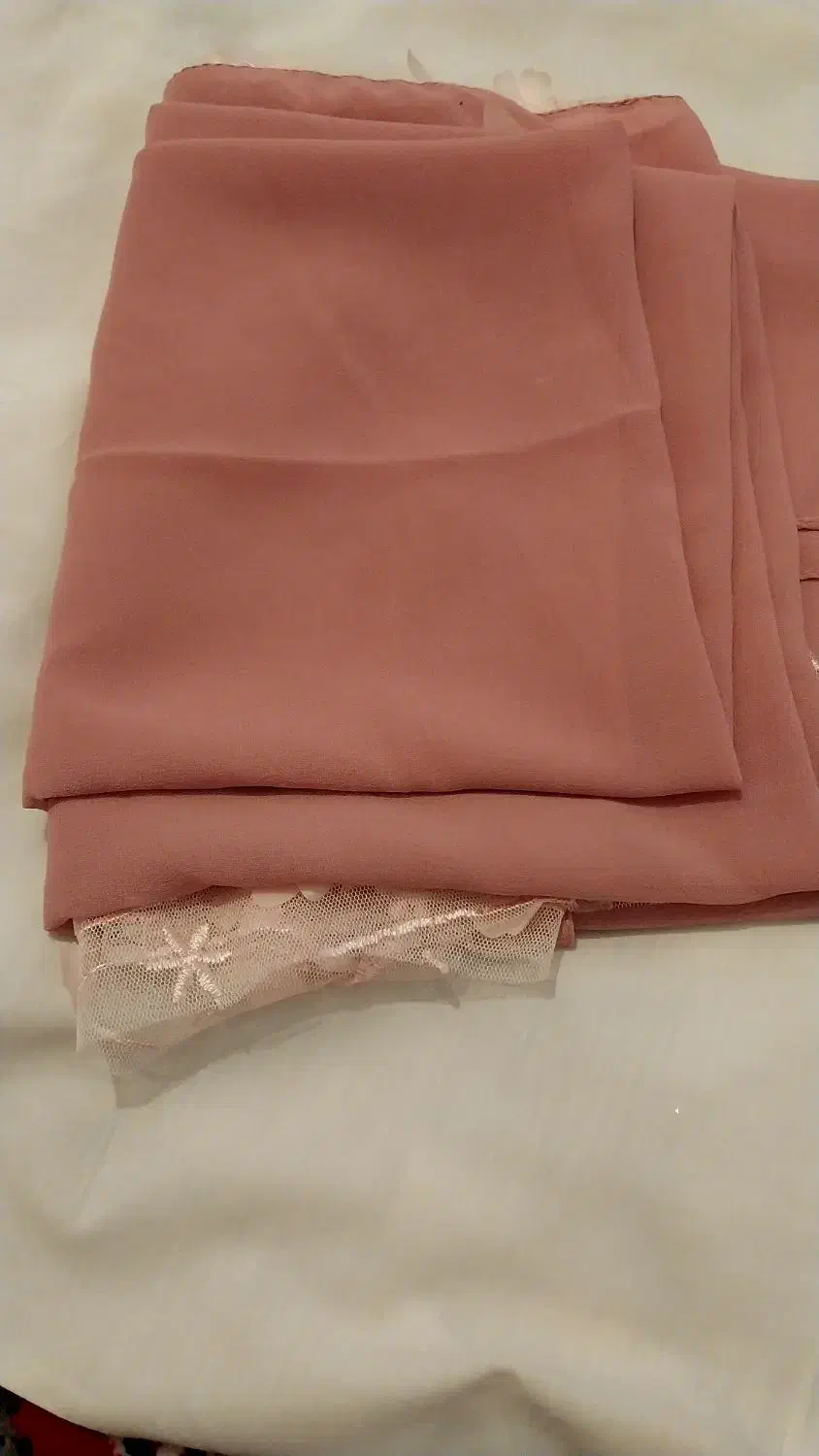 شال حریر|لباس|هرسین, |دیوار