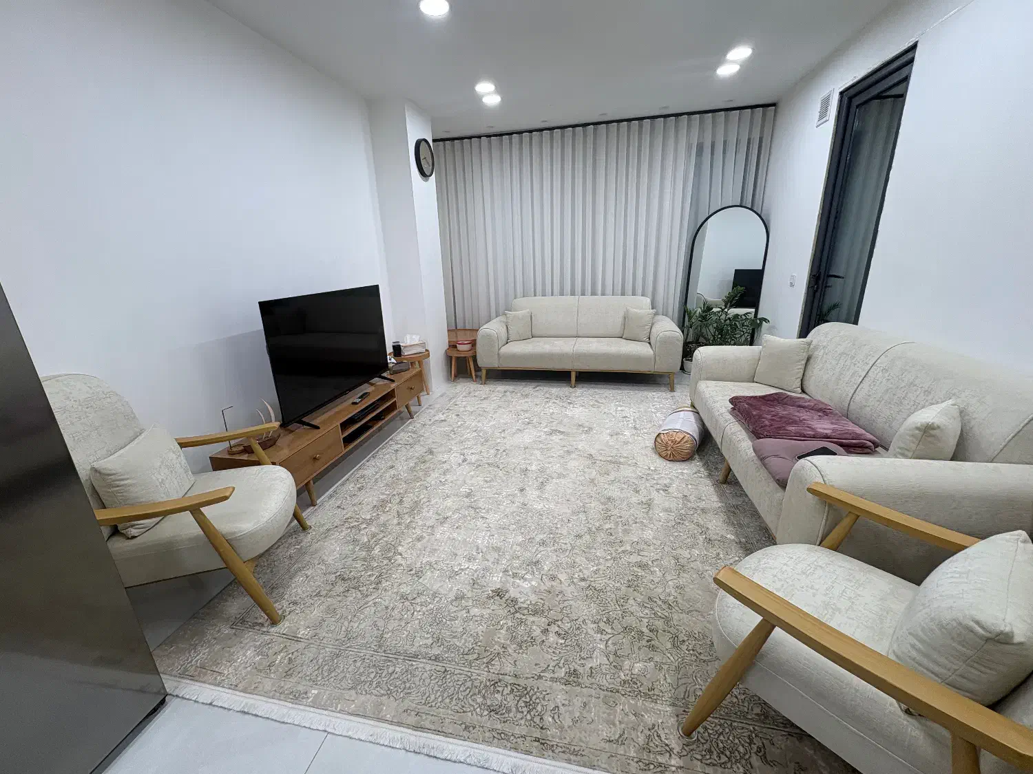 رهن کامل آپارتمان ۱۰۰متری شیک و محدوده خیابان برق|اجارهٔ آپارتمان|بندر کنگان, |دیوار