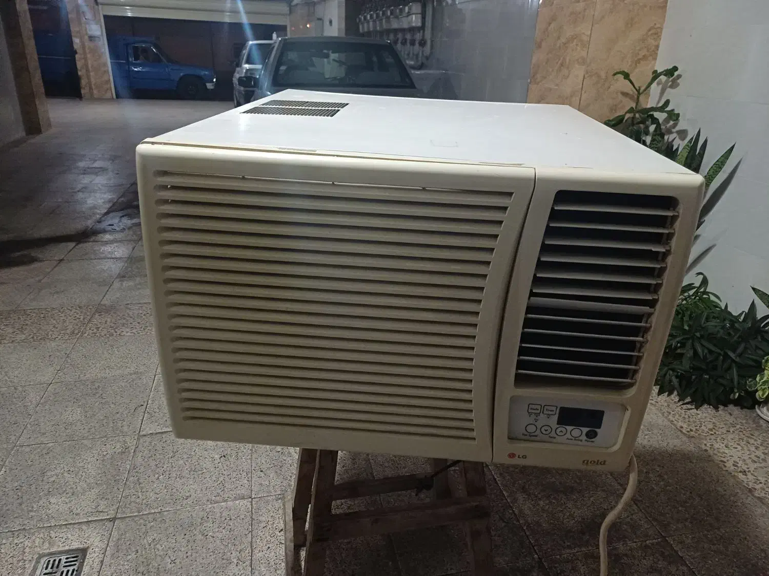 کولر پنجره ای 19 هزار ال جی|کولر گازی و فنکوئل|رشت, استقامت ۲|دیوار