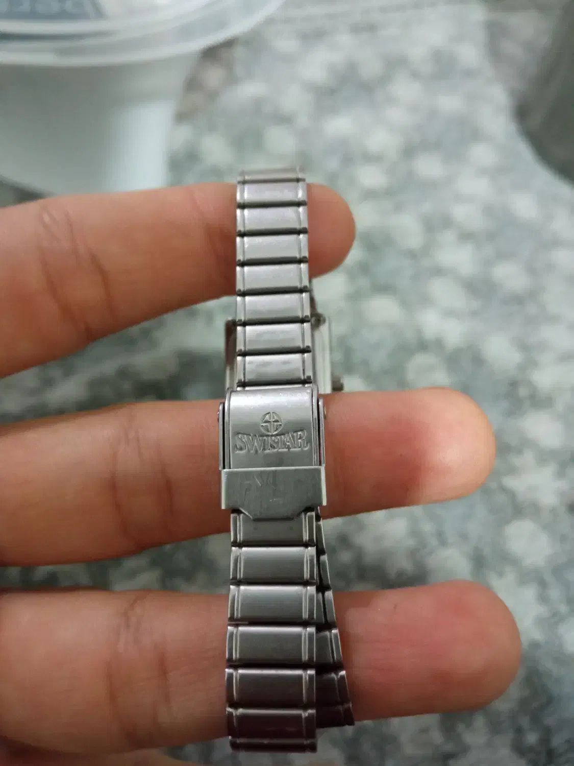 ساعت مچی|ساعت|مشهد, طبرسی شمالی|دیوار