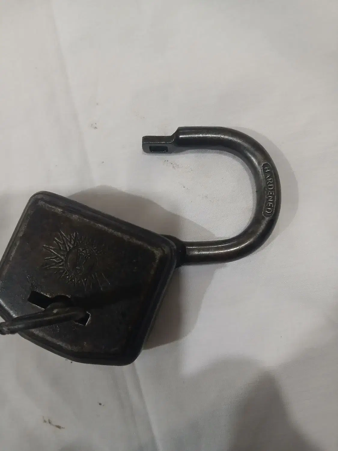 قفل قدیمی دوزبانه عتیقه|کلکسیون اشیاء عتیقه|خوی, |دیوار