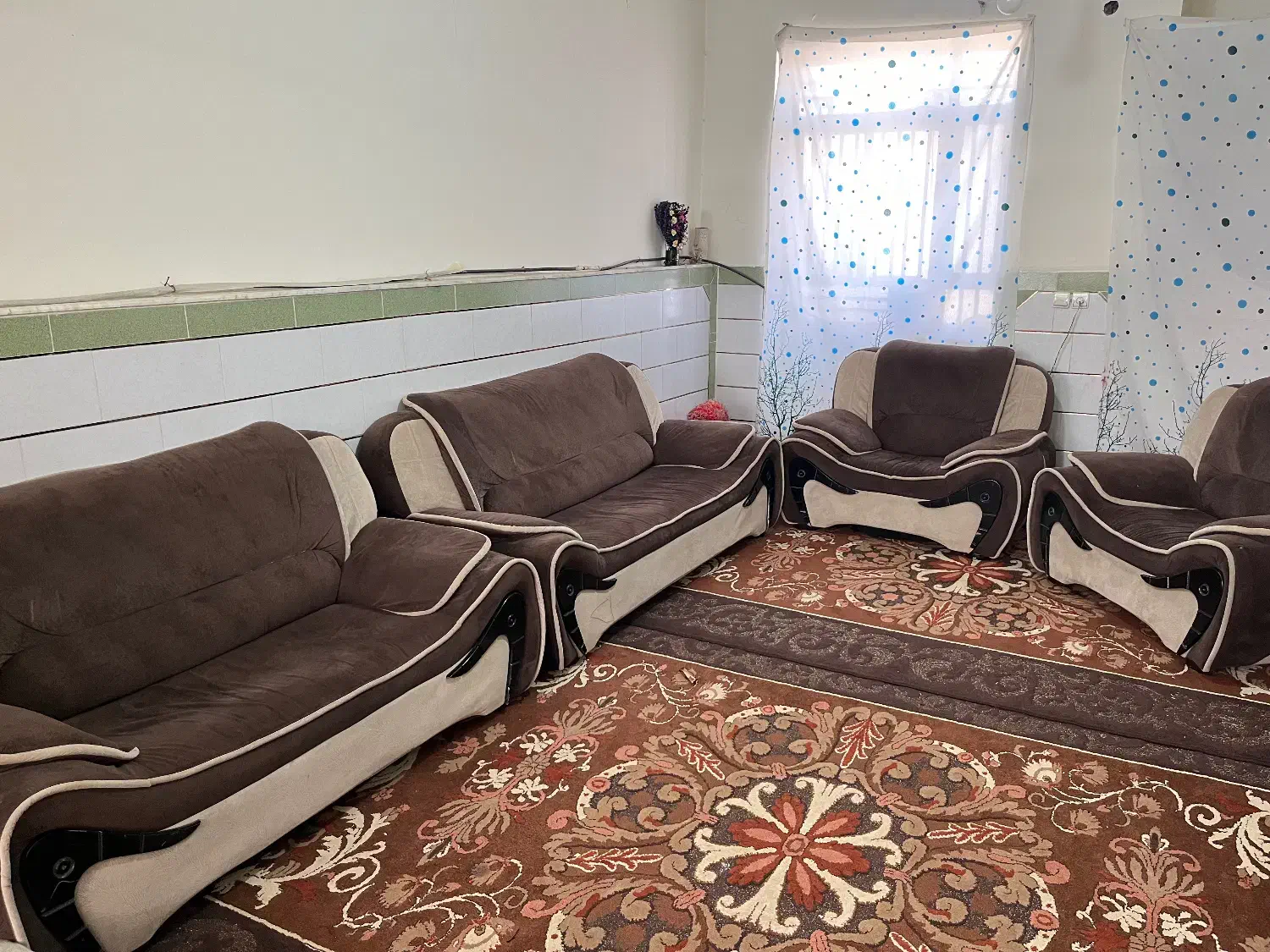 یک دست مبل هفت نفره|مبلمان خانگی و میز عسلی|جیرفت, |دیوار