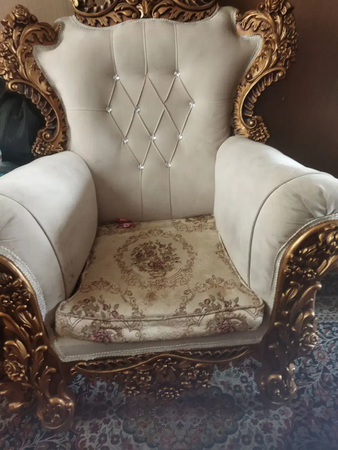 مبل سلطنتی هفت نفره وسه عسلی وناهار خوری|مبلمان خانگی و میز عسلی|قدس, شهرقدس|دیوار