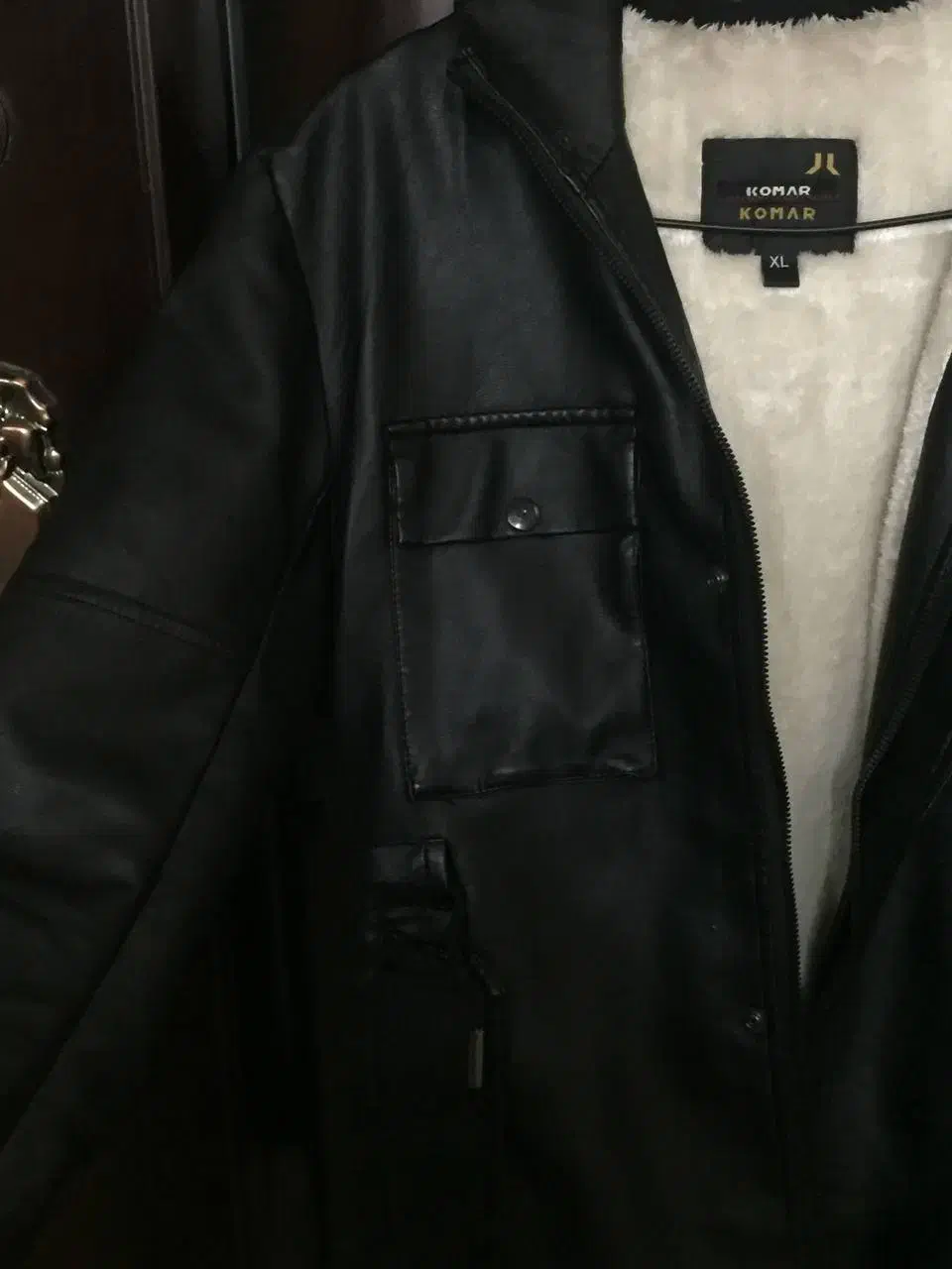 کاپشن چرم|لباس|گنبد کاووس, |دیوار