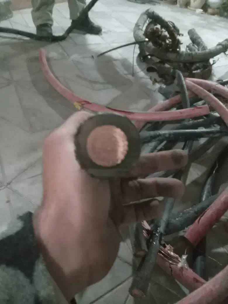 خریدار انواع ضایعات با بالاترین قیمت|خدمات پیشه و مهارت|تهران, شهرک رضویه|دیوار