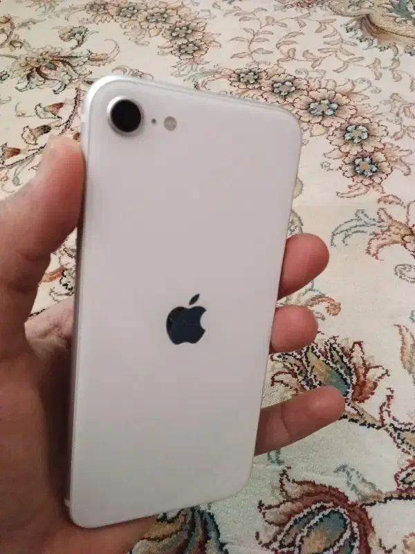 آیفون اس ای 2020|موبایل|کرج, حصارک بالا|دیوار