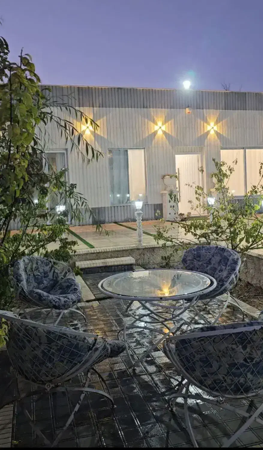 اجاره باغ ویلا بصورت روزانه و سالیانه|اجارهٔ کوتاه‌مدت ویلا و باغ|اصفهان, سرشبادران|دیوار