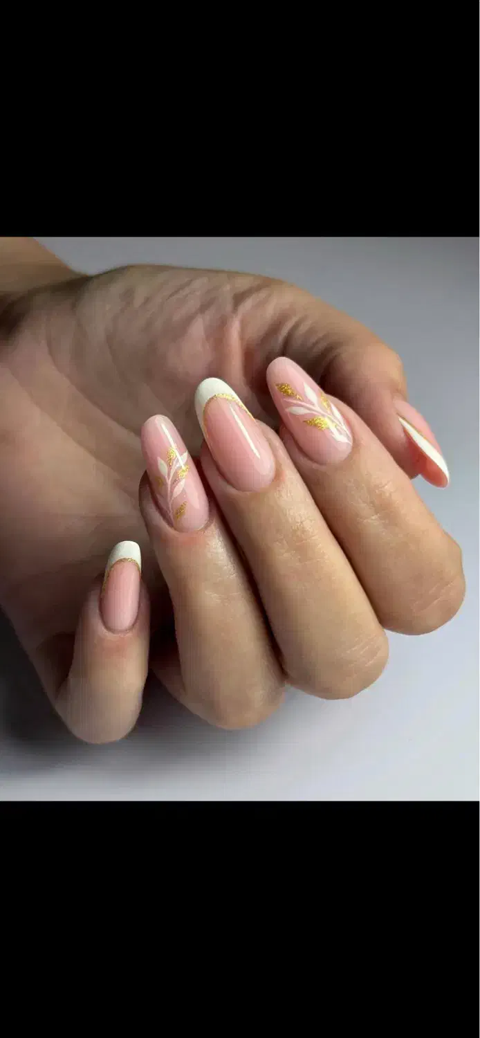 استخدام سریع ناخنکار پس از آموزش برای عید|استخدام درمانی، زیبایی، بهداشتی|خرم‌آباد, |دیوار