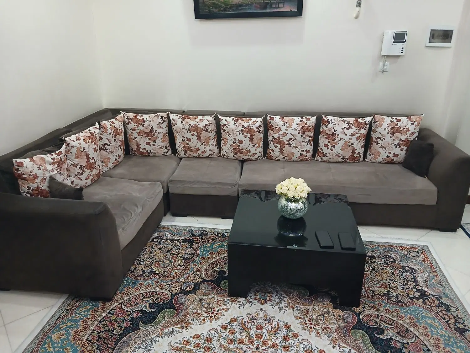 ۴ عدد جلو مبلی. میز ناهارخوری ۴ نفره. مبل مدل L|مبلمان خانگی و میز عسلی|تهران, زنجان جنوبی|دیوار