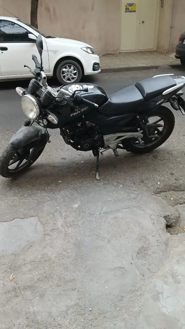 پالس ۹۳|موتورسیکلت|قم, زنبیل آباد|دیوار