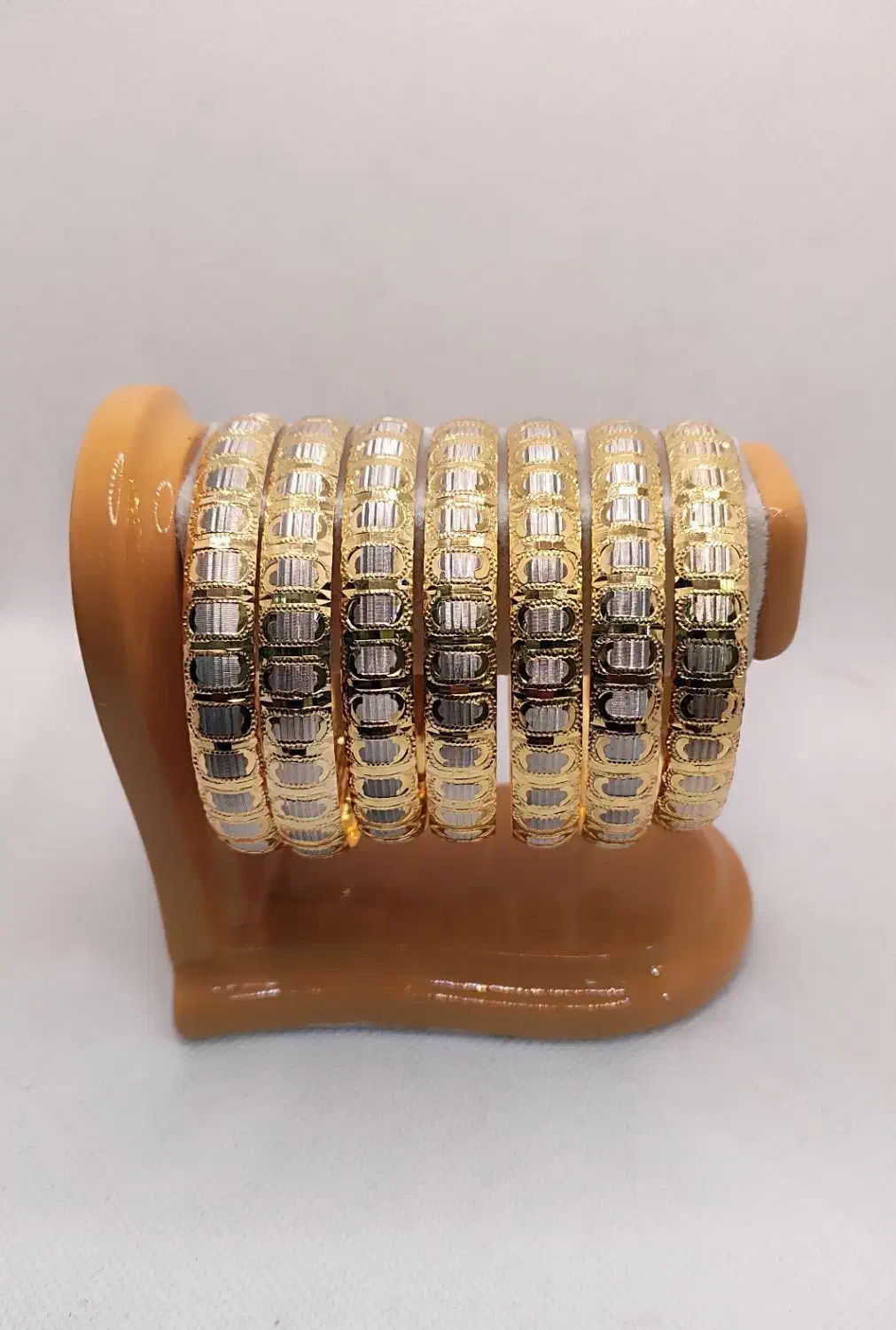 النگو ثمر|جواهرات|قم, نیروگاه|دیوار