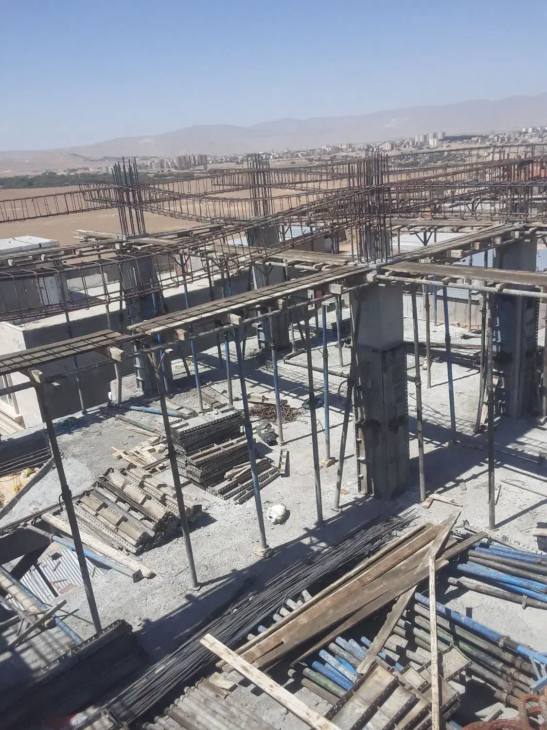 ارموتوربندی وفنداسیون سقف و ستون پذیرفته می‌شود|خدمات پیشه و مهارت|بجنورد, |دیوار