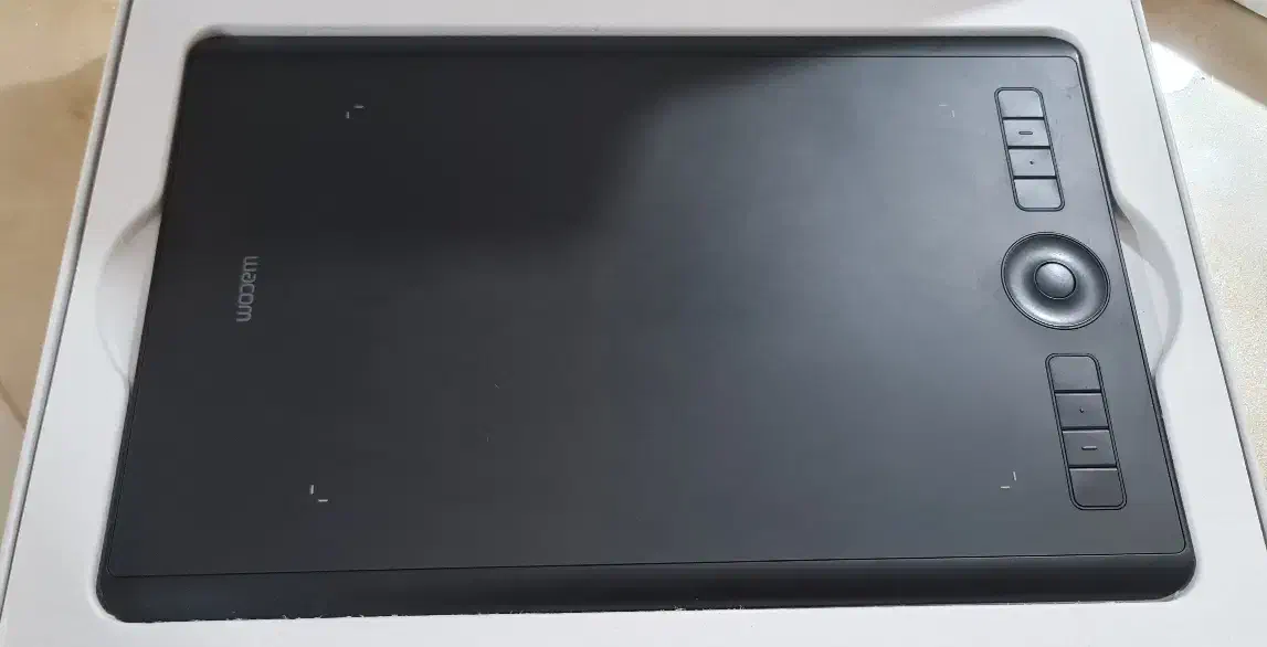 قلم نوری وکام اینتوس پرو wacom intuos pro|قطعات و لوازم جانبی رایانه|ساری, |دیوار