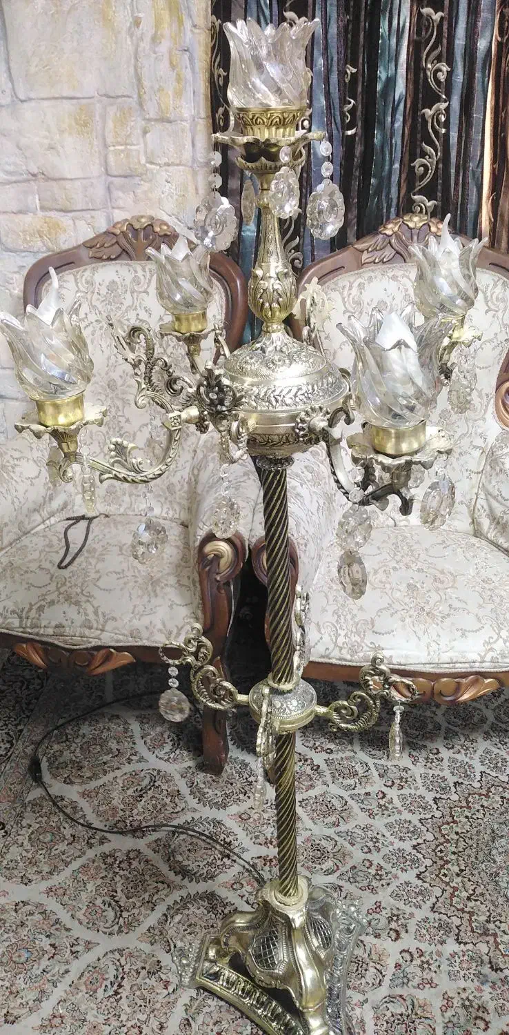 آباژور کنار سالنی|چراغ خواب و آباژور|قوچان, |دیوار