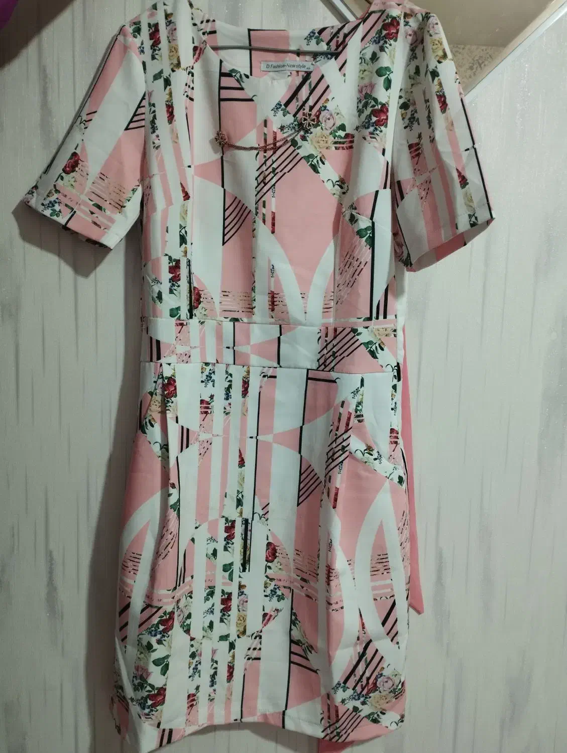 تونیک مجلسی|لباس|تهران, خاک سفید|دیوار