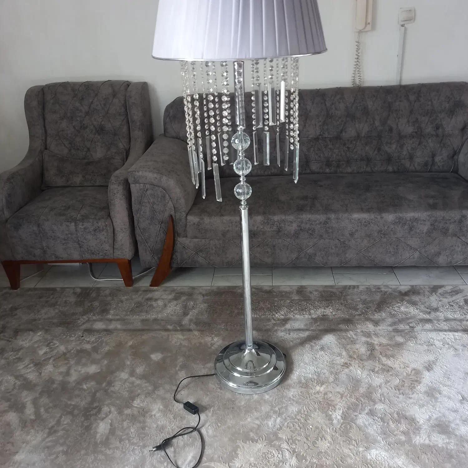 سالم وتمیز|چراغ خواب و آباژور|رشت, پیرکلاچای|دیوار
