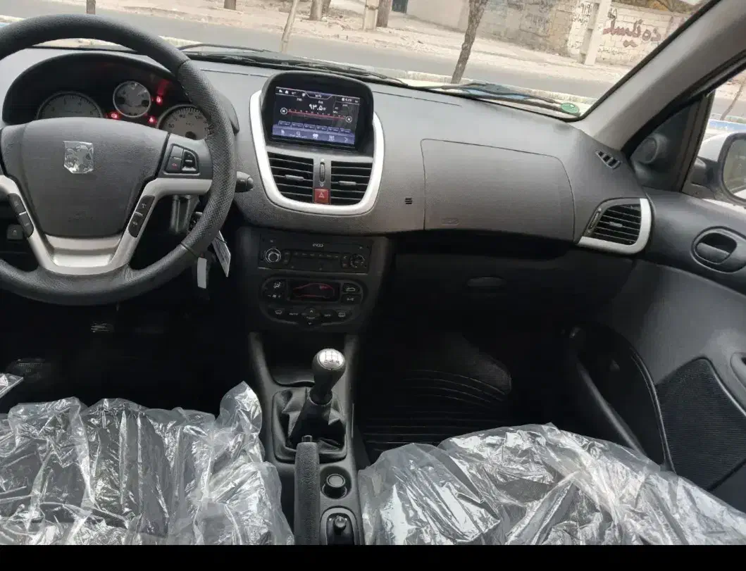 پژو ۲۰۷  tu5p سقف فلز هیدرولیک مدل ۱۴۰۴|خودرو سواری و وانت|بافت, |دیوار