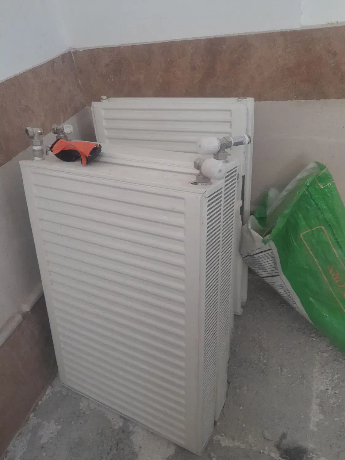 رادیاتور شوفاژ مدل پلنی کارکرده|آبگرمکن، پکیج، شوفاژ|تهران, مدائن|دیوار