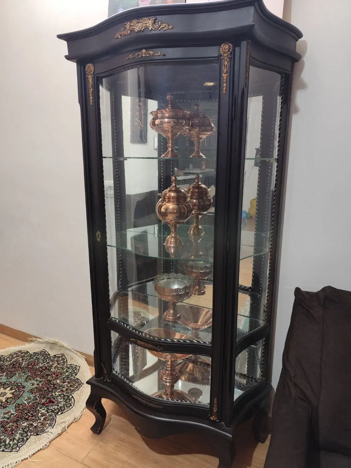 بوفه شیشه منحنی|بوفه، ویترین، کنسول|کرمان, |دیوار