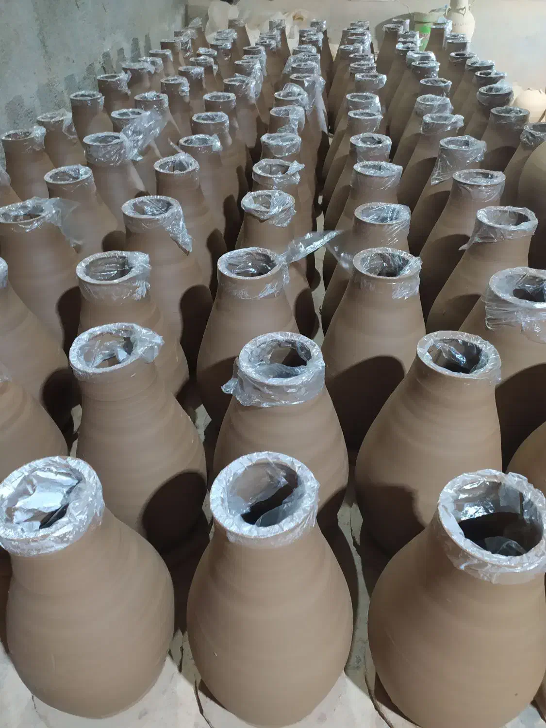 کار در کارگاه سفالگری|استخدام صنعتی، فنی، مهندسی|لالجین, |دیوار