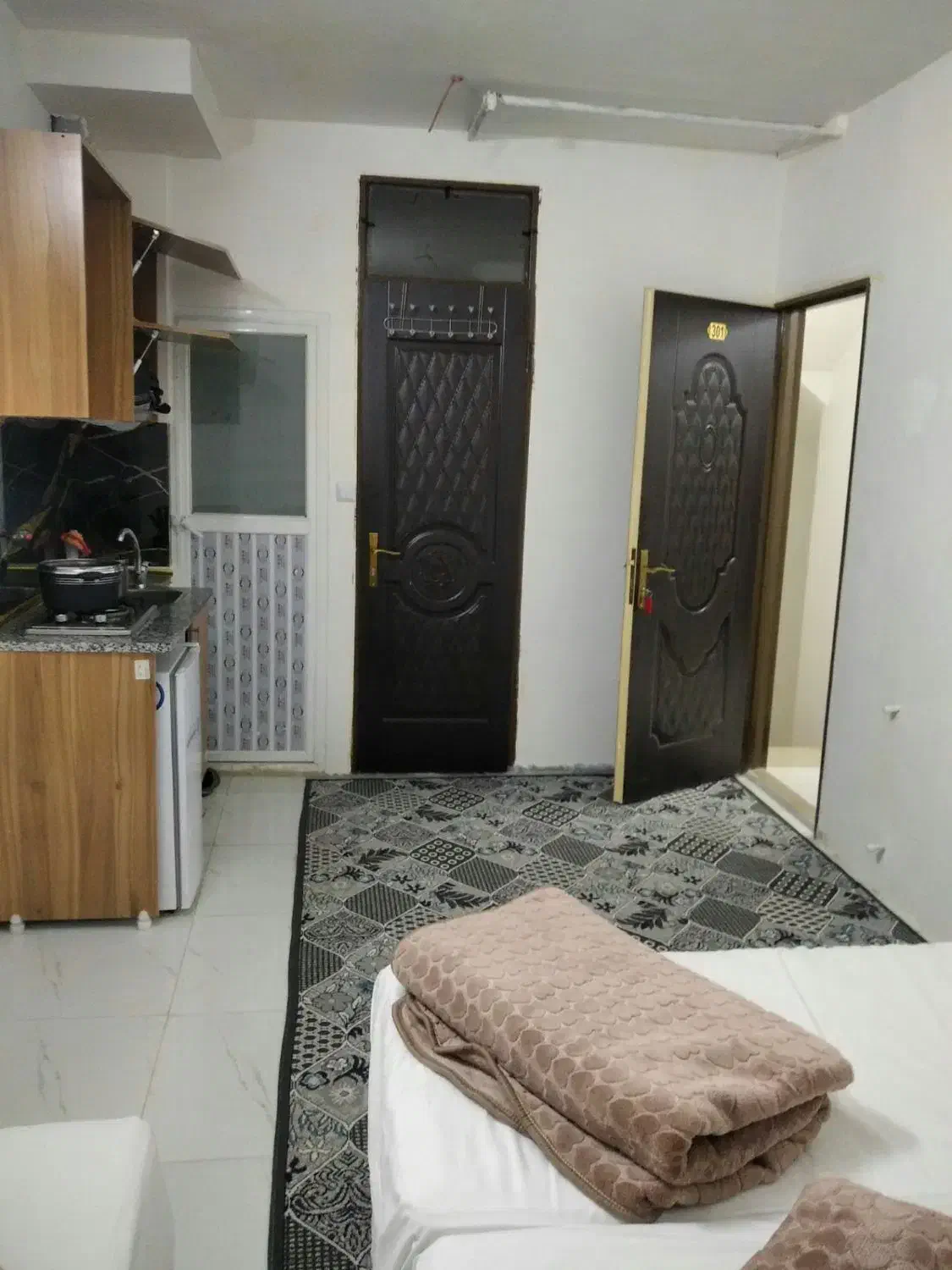 تور مشهدطبرسی دو نزدیکترین مسیر به حرم مطهر|تور و چارتر|کرمان, |دیوار