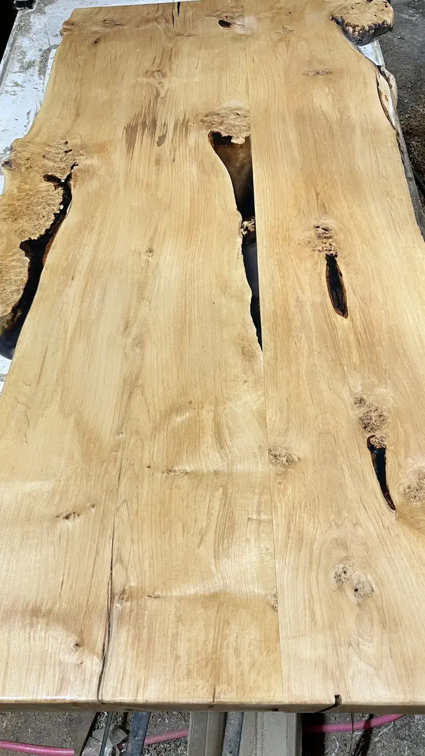 میز چوب و رزین لوکس ۱۰ نفره برای پذیرایی خاص|میز و صندلی غذاخوری|شوش, |دیوار