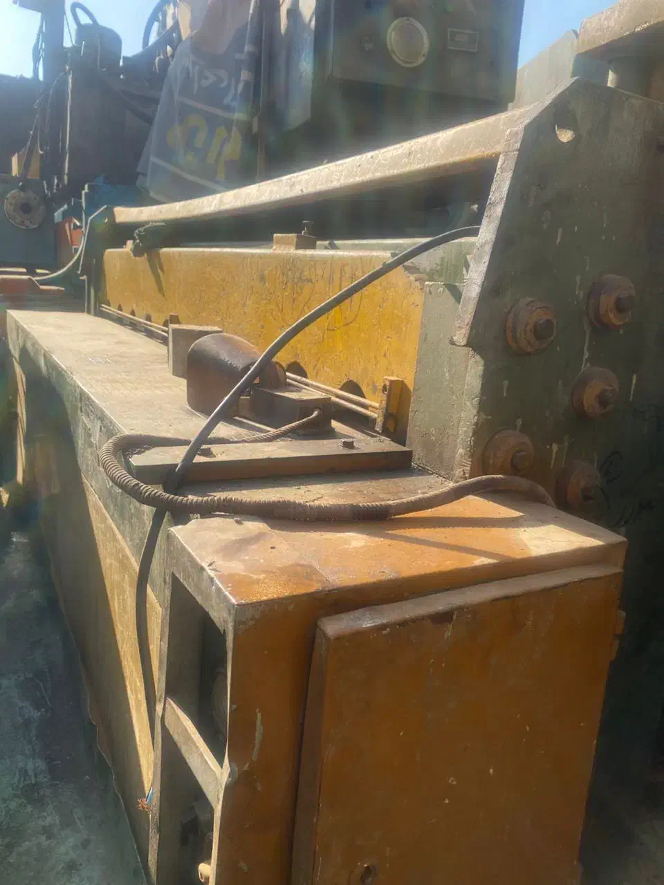 گیوتین ۲میل برش|ماشین‌آلات صنعتی|اصفهان, رهنان|دیوار