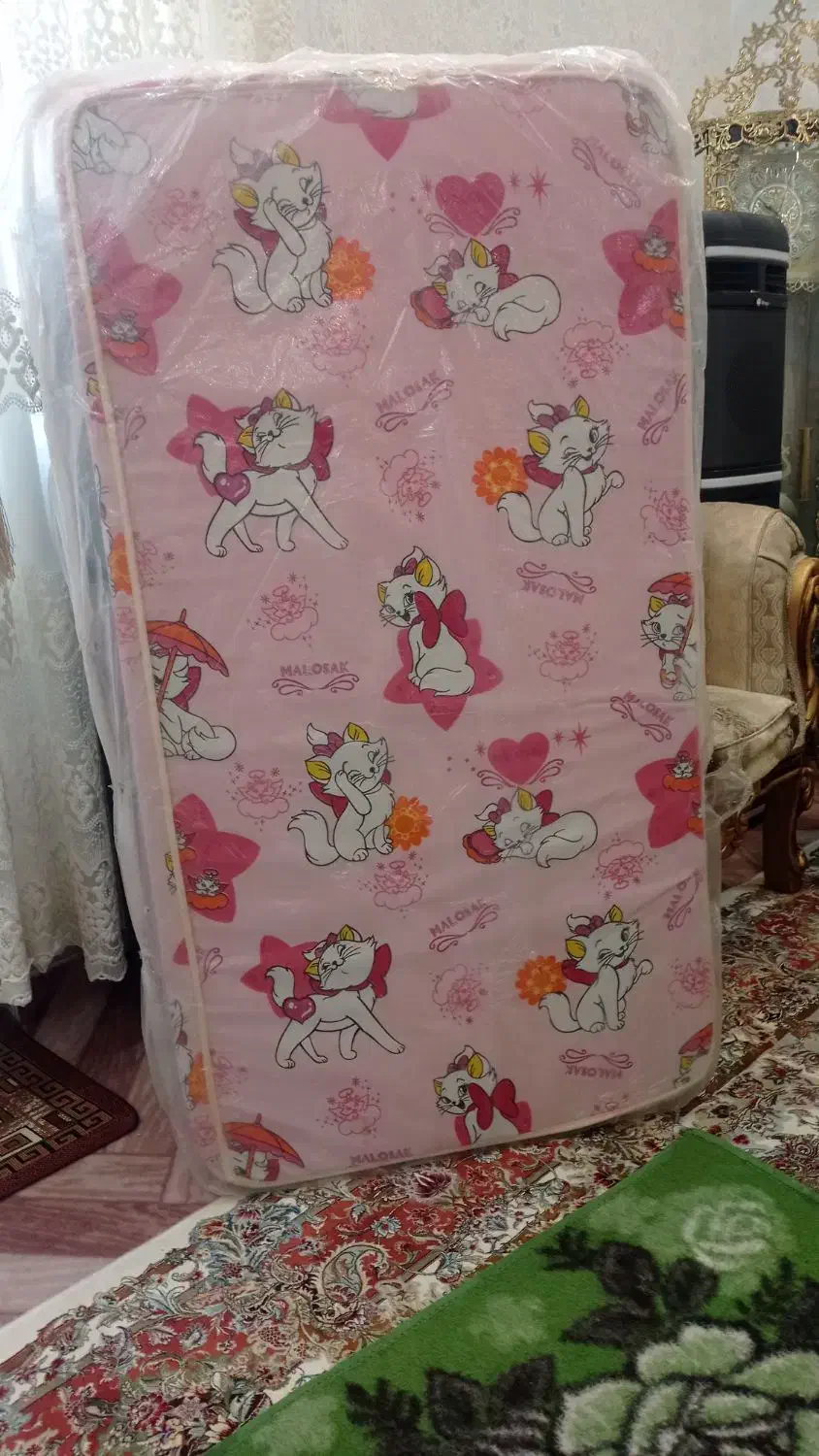 تخت|اسباب و اثاث بچه|مرند, |دیوار