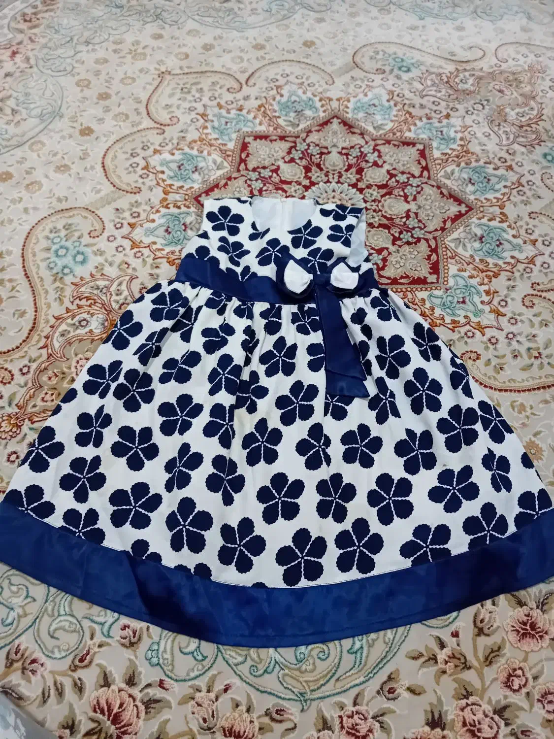 لباس بچگونه|لباس|گرمسار, |دیوار