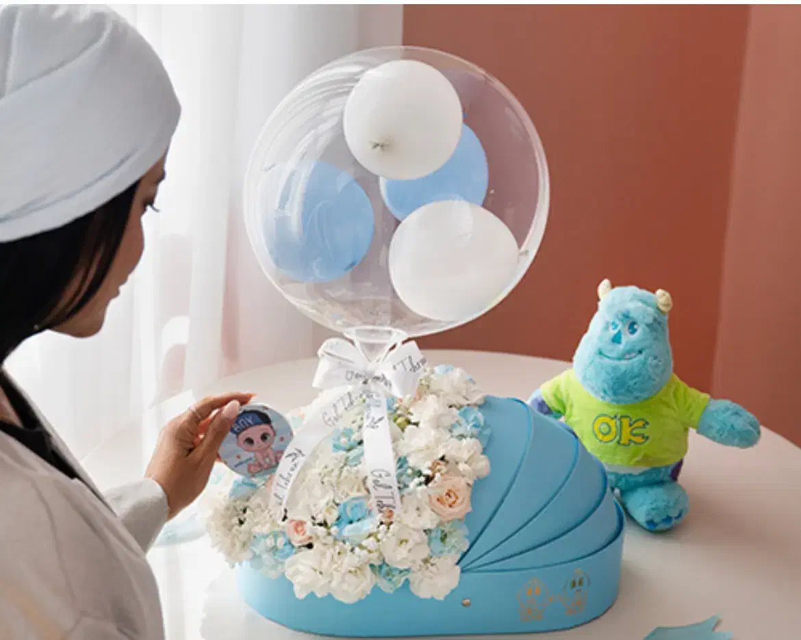 باکس گل نوزادی کریر تولد هدیه سوپرایز تاج گل ارایی|گل مصنوعی|اصفهان, عطار نیشابوری|دیوار