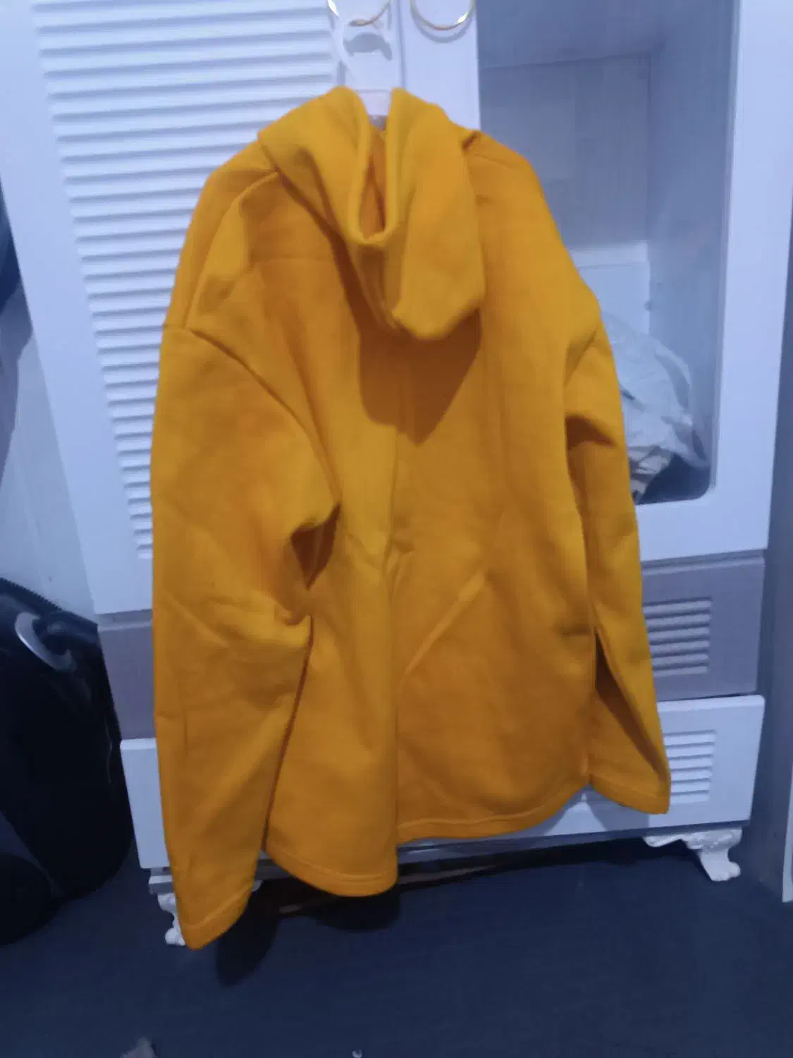 هودی|لباس|سبزوار, هفت تیر|دیوار