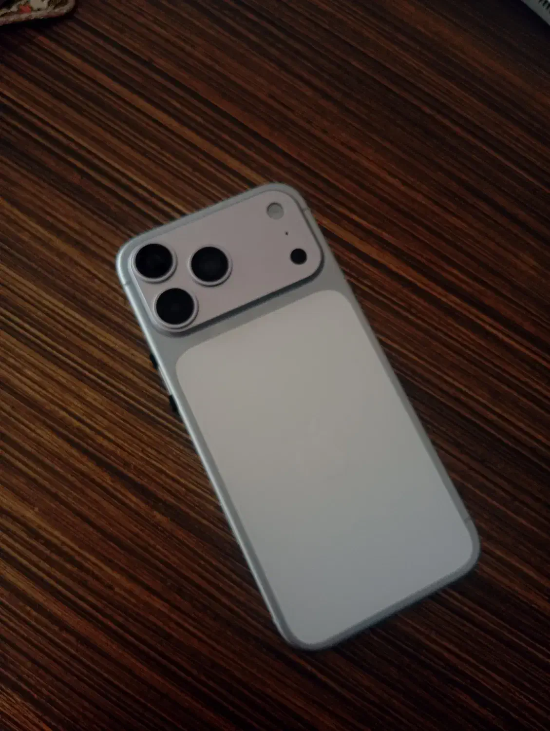 گوشی آیفون ۱۷ پرومکس ویتنام|موبایل|شهرکرد, |دیوار