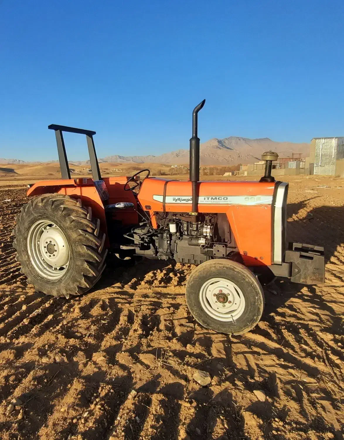 تراکتور فرگوسن مدل ۸۵|خودرو سنگین|اصفهان, عباسآباد|دیوار