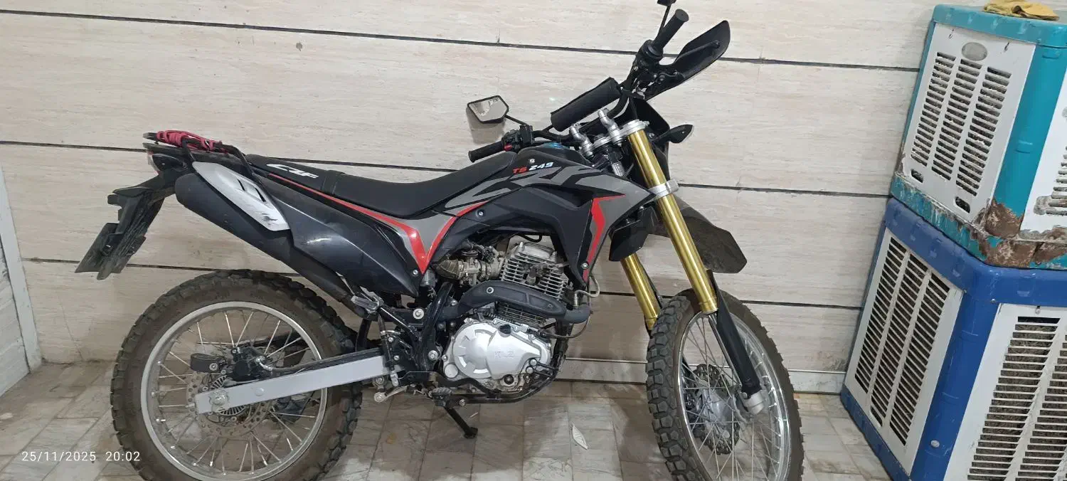 موتورسیکلت|موتورسیکلت|سنگر, |دیوار