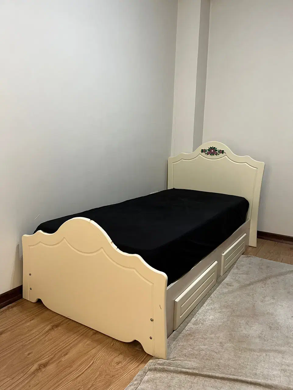 ۲ عدد تخت دخترانه سفید|تخت و سرویس خواب|تهران, دهونک|دیوار