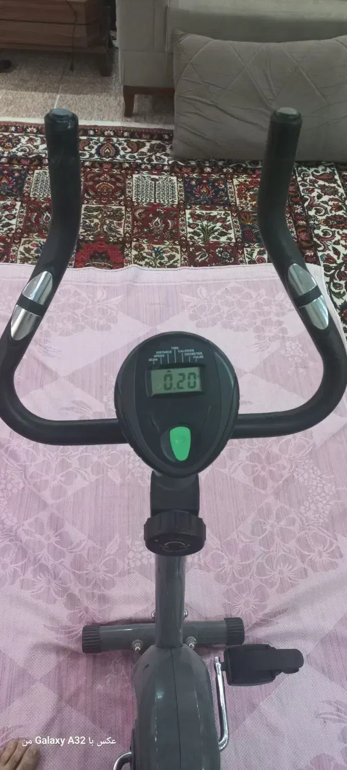 دوچرخه ثابت فیتنس خانگی|تجهیزات ورزشی|بروجن, |دیوار