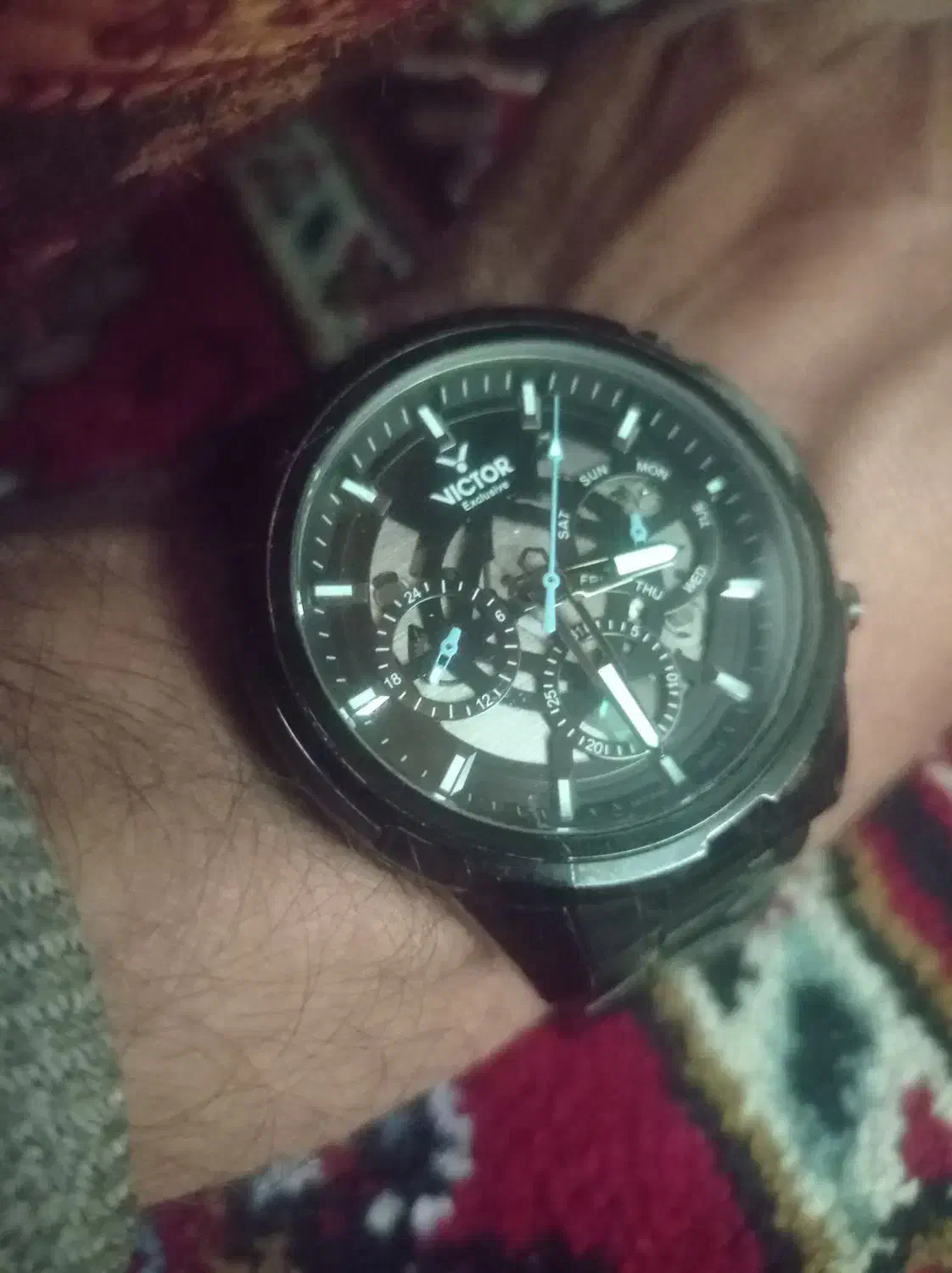 ساعت ویکتور اصل سه موتوره شب رنگ|ساعت|یزد, |دیوار