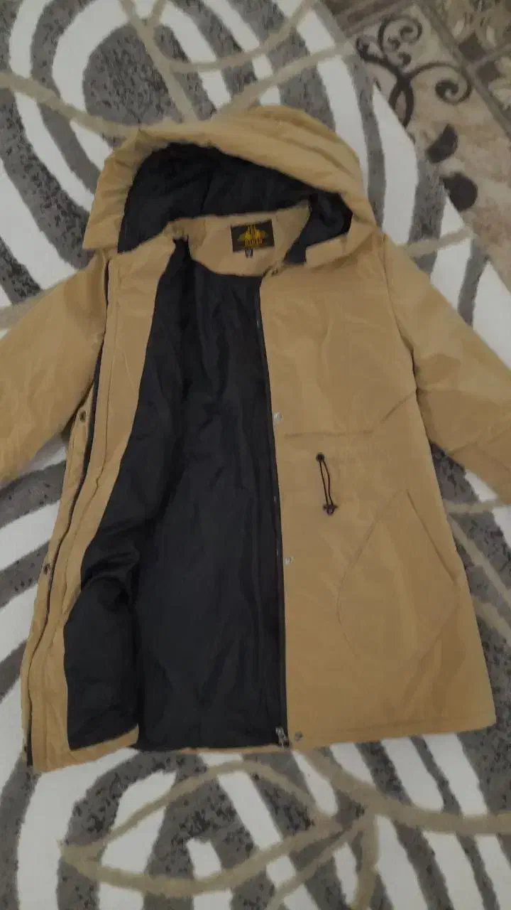 تعدادی پافر و کت به فروش می رسد|لباس|سراب, |دیوار